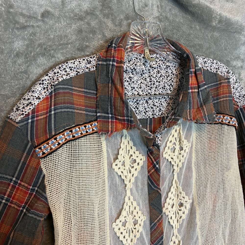 Gimmicks BKE Women Plaid Button Shirt L Lace Crochet Boho Patchwork Lagenlook